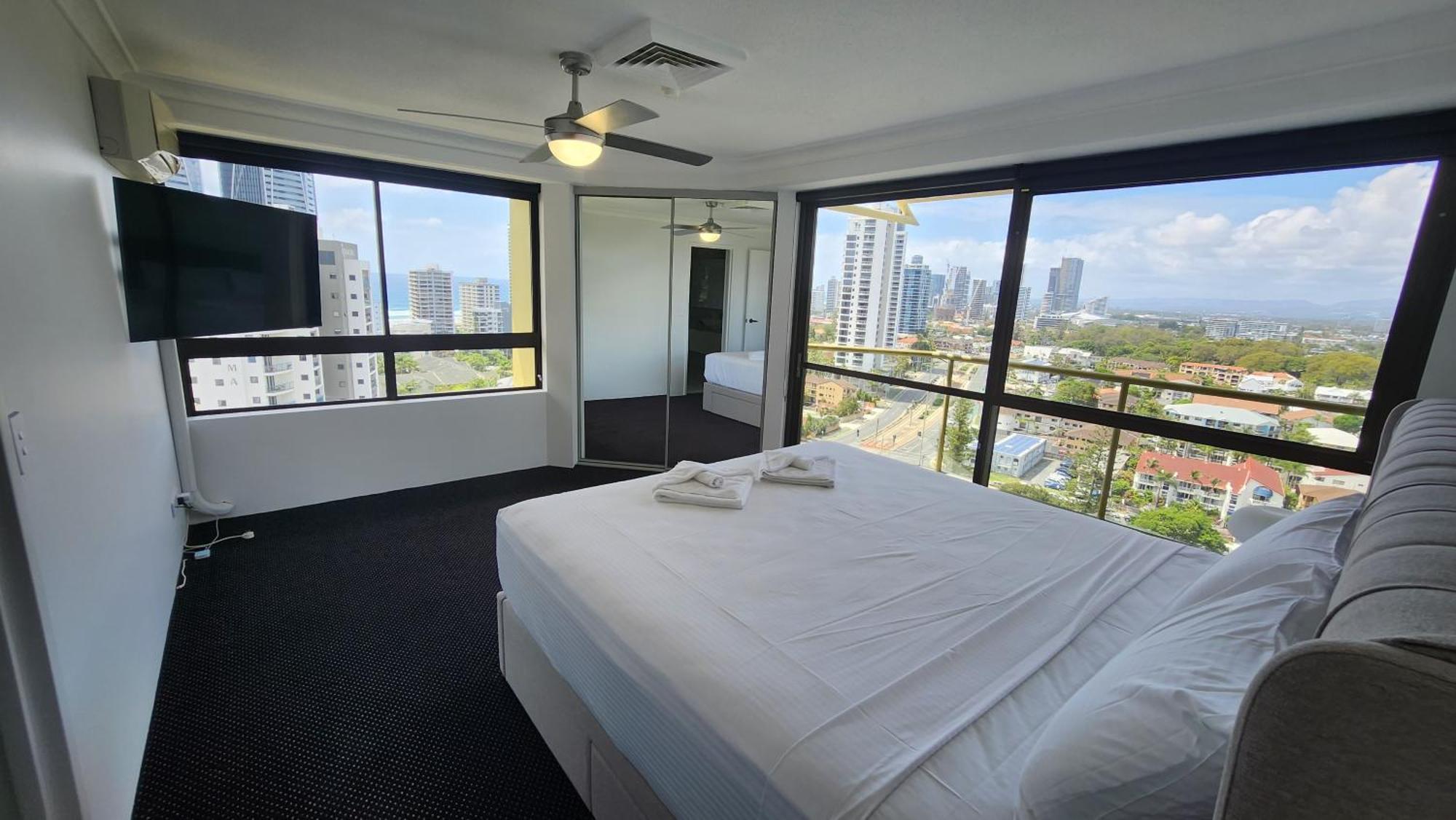 Surfers Hawaiian Holiday Apartments Gold Coast Extérieur photo