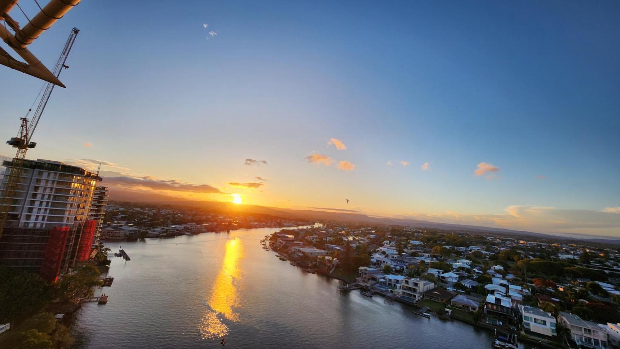 Surfers Hawaiian Holiday Apartments Gold Coast Extérieur photo