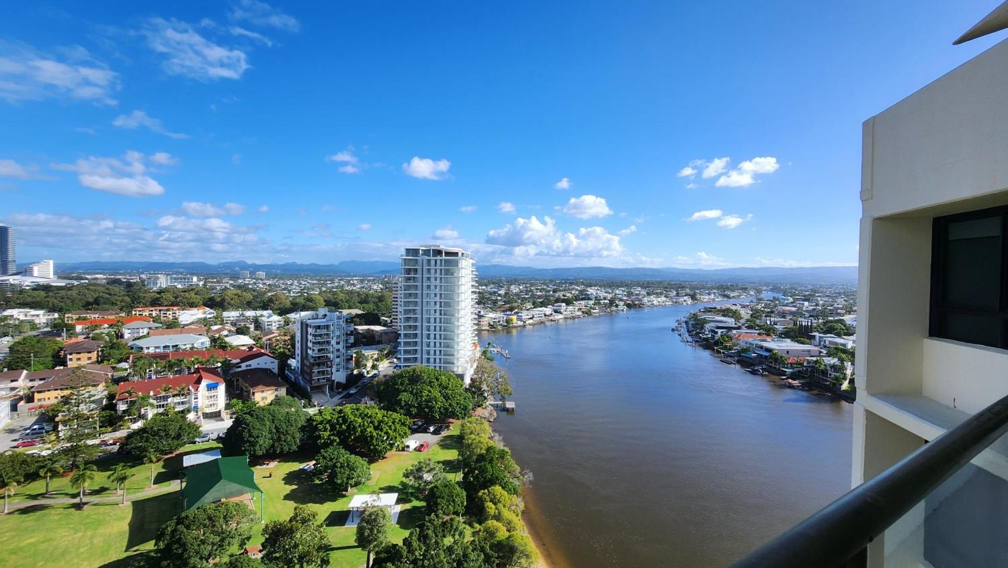 Surfers Hawaiian Holiday Apartments Gold Coast Extérieur photo