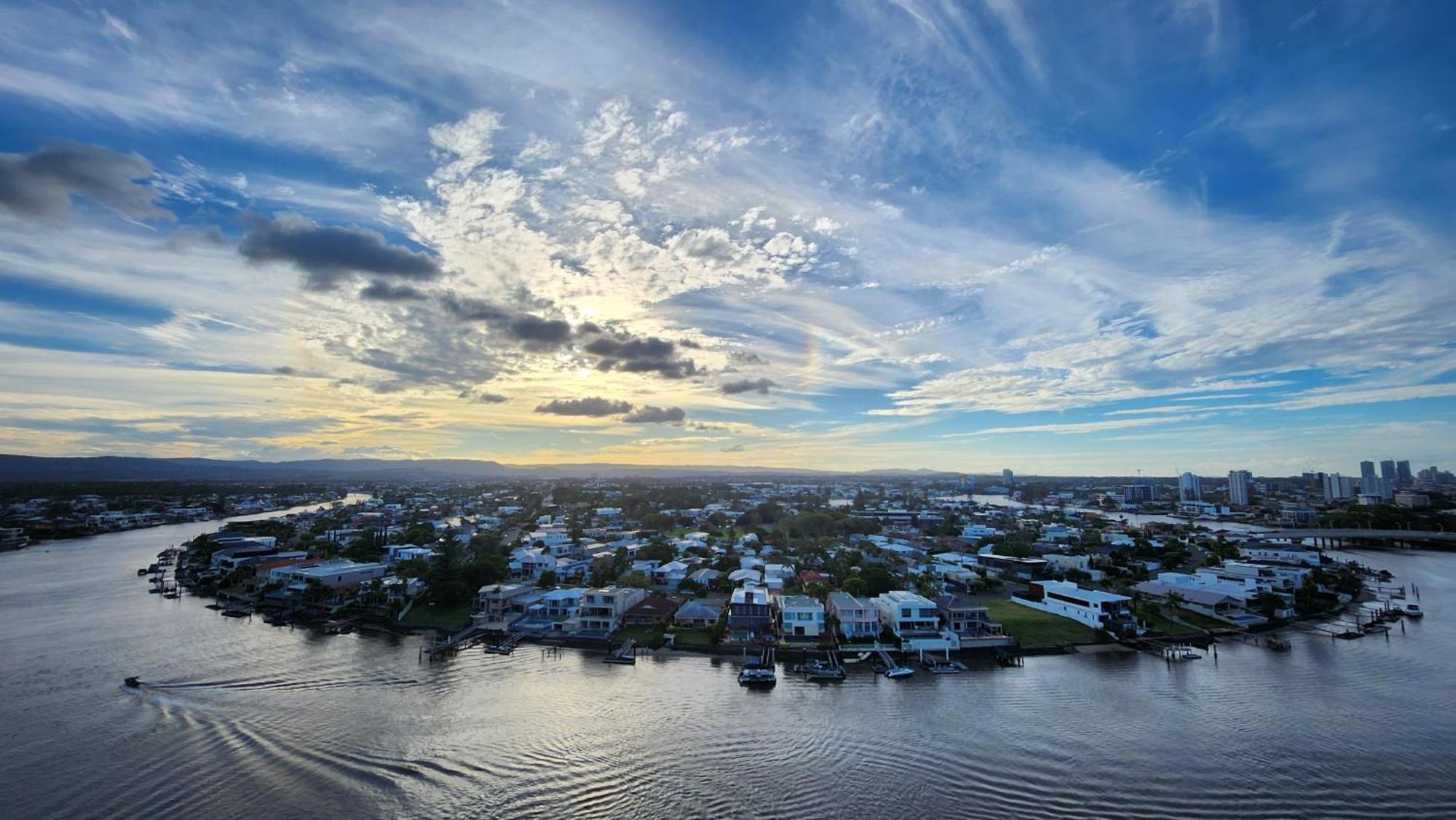 Surfers Hawaiian Holiday Apartments Gold Coast Extérieur photo